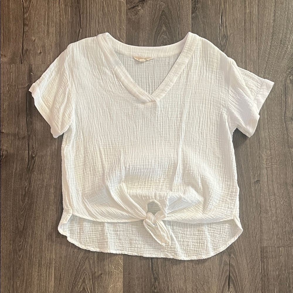 Lucky Brand White Tie-Front V-Neck Tee